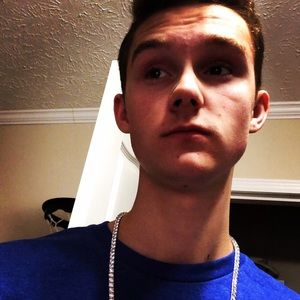 Meet your Posher, Zach